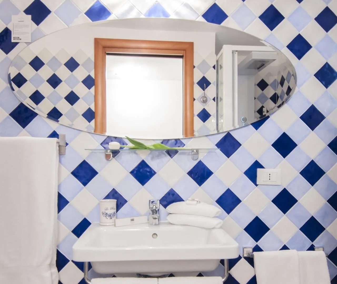 *** בית הארחה רומא Ripetta Rooms איטליה