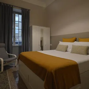  Konukevi La Maison B İtalya